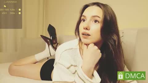 Snapshot of shypeachmaru chatting on 03.13.26 Mary online show from 03.13.26