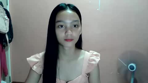 Snapshot of shypinay_kaira chatting on 10.20.25 kaira online show from 10.20.25