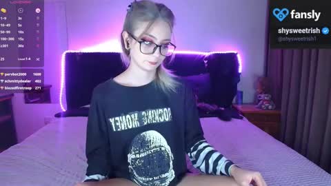 Snapshot of shysweetrish chatting on 02.05.25 shysweetrish online show from 02.05.25