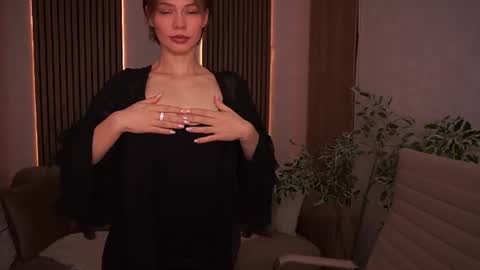 shyysiren online show from 08.02.26