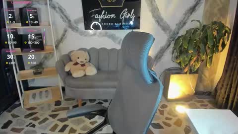 siafoxx_ online show from 03.17.26