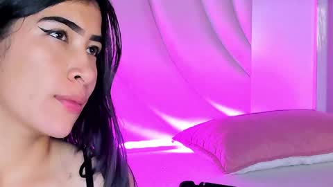Siara and Zoe tattoo online show from 05.16.26