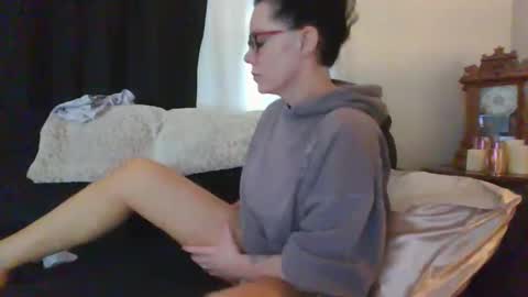 Mrs. St. Patrickk online show from 04.24.26