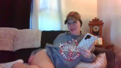 Snapshot of sidneyraee chatting on 05.04.26 Mrs. St. Patrickk online show from 05.04.26