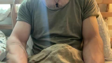 Snapshot of sie273 chatting on 12.17.24 sie273 online show from 12.17.24