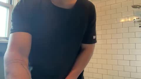 Snapshot of sie273 chatting on 12.17.25 sie273 online show from 12.17.25