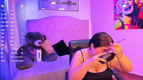 SIENNA  online show from 02.28.26