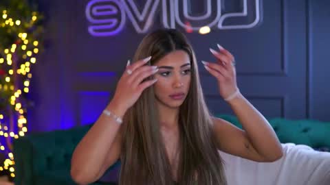 Snapshot of siennaruh chatting on 01.19.26 Sienna online show from 01.19.26