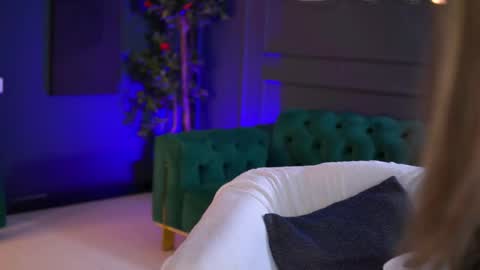 Snapshot of siennaruh chatting on 02.05.26 Sienna online show from 02.05.26