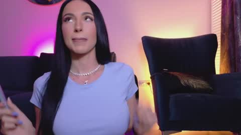 Sienna online show from 05.06.26