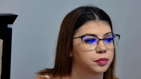 Snapshot of sierra_halle chatting on 02.17.25 SIERRA online show from 02.17.25