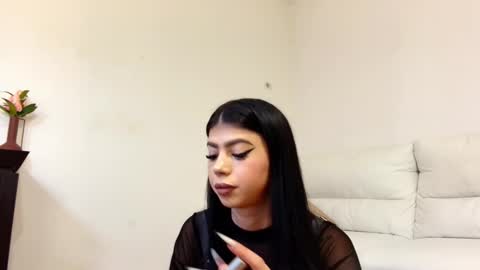 Snapshot of sierra_halle chatting on 10.14.25 SIERRA online show from 10.14.25