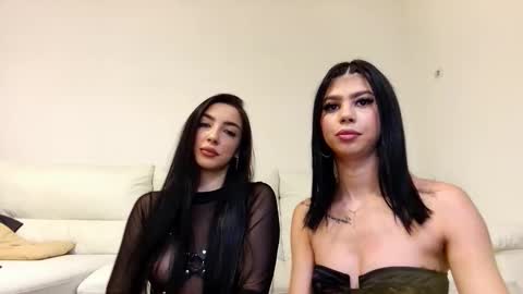 Snapshot of sierra_halle chatting on 10.16.25 SIERRA online show from 10.16.25