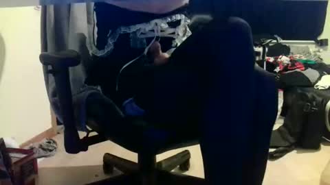 Snapshot of siggi180197 chatting on 11.24.25 siggi online show from 11.24.25