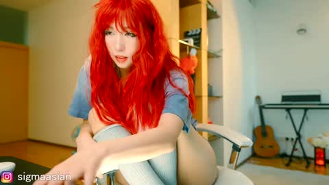 Snapshot of sigmasian chatting on 01.04.25 OF instagram sigmaasian twitter sigmasian online show from 01.04.25