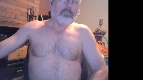 Snapshot of silent63 chatting on 09.27.25 silent63 online show from 09.27.25