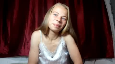 Snapshot of silentpassion567 chatting on 07.26.26 JULIANA online show from 07.26.26