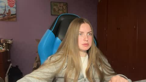 Erica online show from 04.26.26