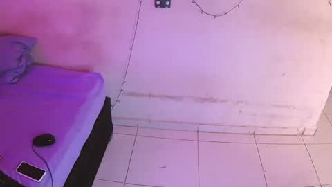 Snapshot of silla733914 chatting on 08.03.26 Elektra chair online show from 08.03.26