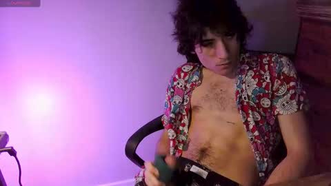 Snapshot of silly_cybin chatting on 03.04.25 cybin online show from 03.04.25