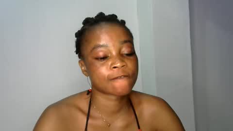 Snapshot of silm_baddie14 chatting on 06.10.26 slim daddie14 online show from 06.10.26