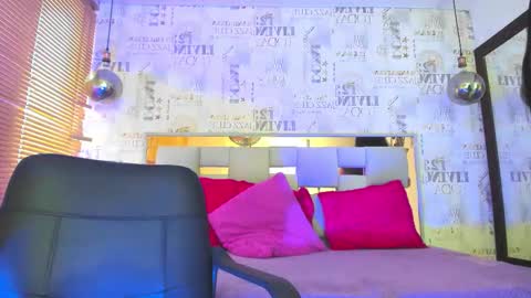 SIlvana  online show from 02.13.26