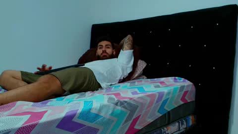 Snapshot of silvano_torrez chatting on 02.27.25 silavno online show from 02.27.25