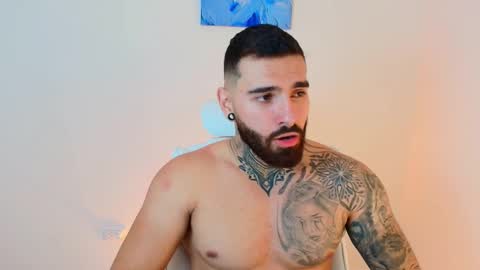 Snapshot of silvano_torrez chatting on 01.14.26 silavno online show from 01.14.26