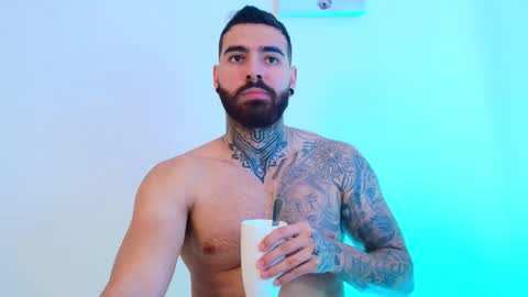 Snapshot of silvano_torrez chatting on 02.04.26 silavno online show from 02.04.26