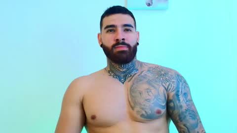 Snapshot of silvano_torrez chatting on 02.11.26 silavno online show from 02.11.26