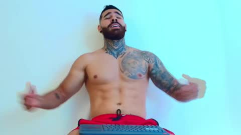 Snapshot of silvano_torrez chatting on 03.08.26 silavno online show from 03.08.26