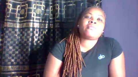 Snapshot of silver_baby06 chatting on 12.14.25 silver baby06 online show from 12.14.25