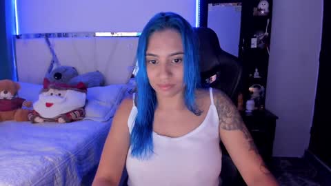   powder    online show from 01.08.25