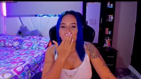   powder    online show from 02.22.26