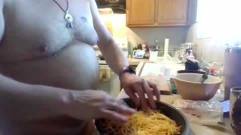 Snapshot of silverdragon70 chatting on 04.05.26 silverdragon70 online show from 04.05.26