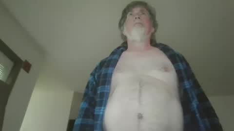 Snapshot of silverfunfox chatting on 05.19.26 silverfunfox online show from 05.19.26