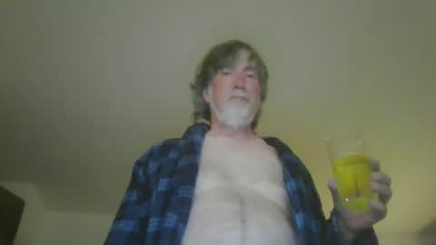 Snapshot of silverfunfox chatting on 06.10.26 silverfunfox online show from 06.10.26