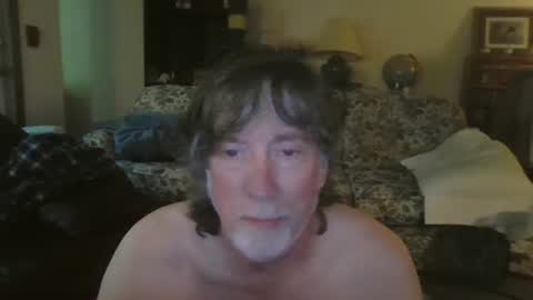 Snapshot of silverfunfox chatting on 06.19.26 silverfunfox online show from 06.19.26