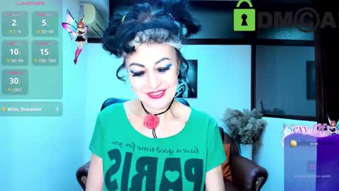 Silvia Wallec online show from 02.23.25