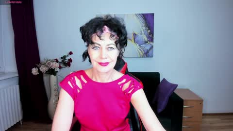 Silvia Wallec online show from 04.26.26