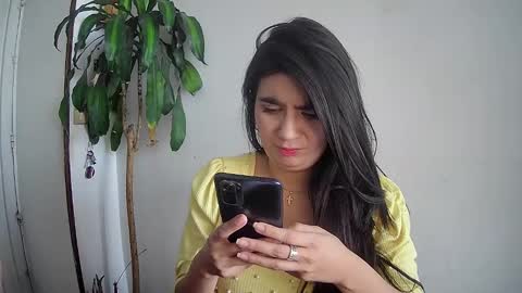 Snapshot of silviecollins chatting on 01.07.25 Silvie online show from 01.07.25