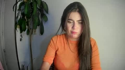 Snapshot of silviecollins chatting on 01.16.25 Silvie online show from 01.16.25