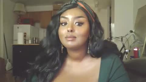 Simin Fox online show from 11.07.25