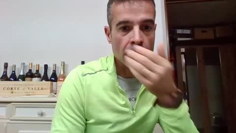 Snapshot of simmeturbate chatting on 01.04.25 Italiandaddyitalydickassbottomassholecomshowmasturbatenudeboyitalyatleticcutemuscolarhardcockdickboy online show from 01.04.25