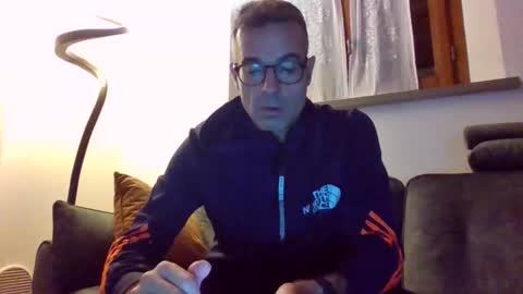 Snapshot of simmeturbate chatting on 09.28.25 Italiandaddyitalydickassbottomassholecomshowmasturbatenudeboyitalyatleticcutemuscolarhardcockdickboy online show from 09.28.25