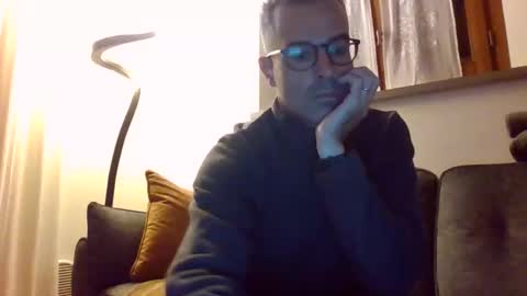 Snapshot of simmeturbate chatting on 10.30.25 Italiandaddyitalydickassbottomassholecomshowmasturbatenudeboyitalyatleticcutemuscolarhardcockdickboy online show from 10.30.25