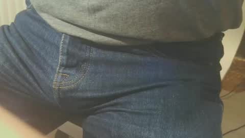 Snapshot of simni22 chatting on 12.23.24 Simni online show from 12.23.24