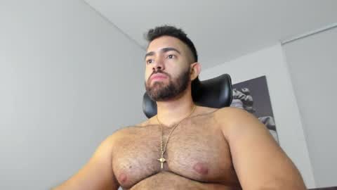 simon_leon01 online show from 04.20.26