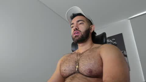 simon_leon01 online show from 04.28.26