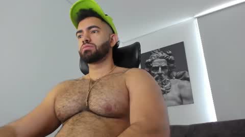 simon_leon01 online show from 07.01.26